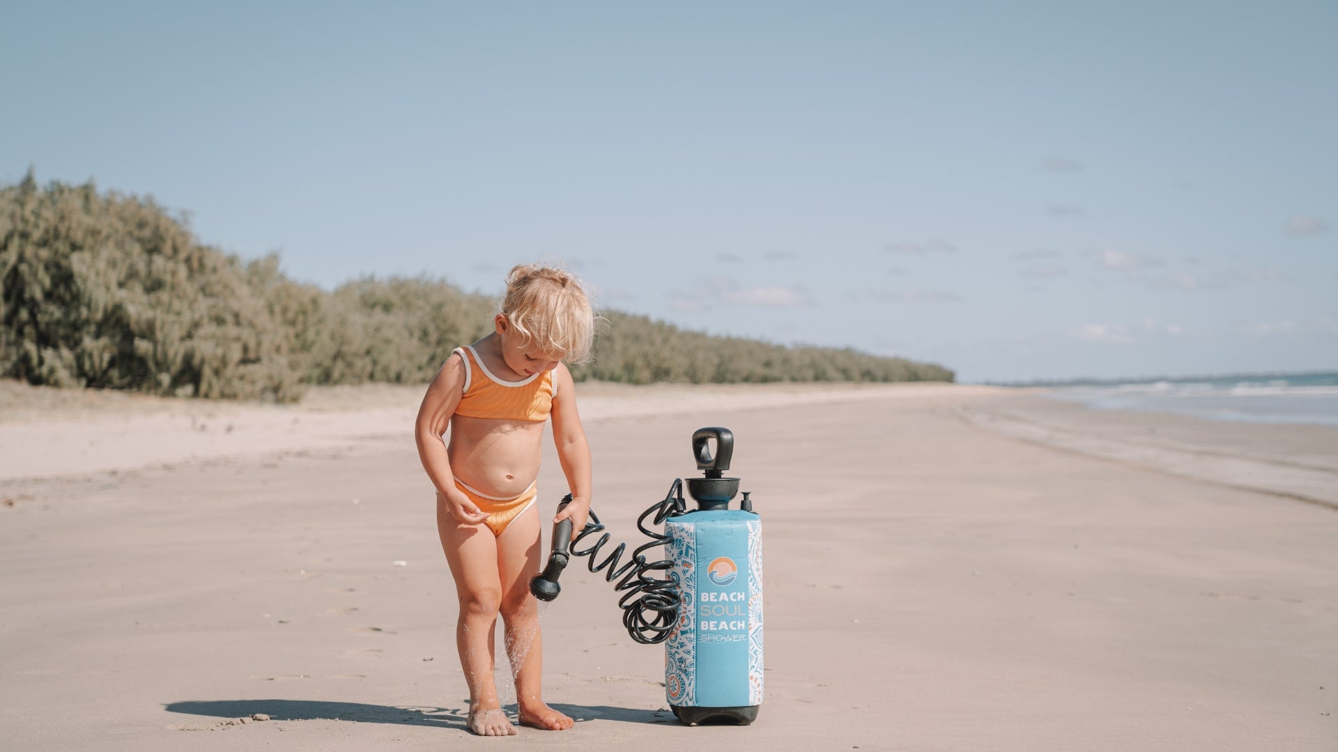 Child-friendly portable showers / Can your kids use them too?